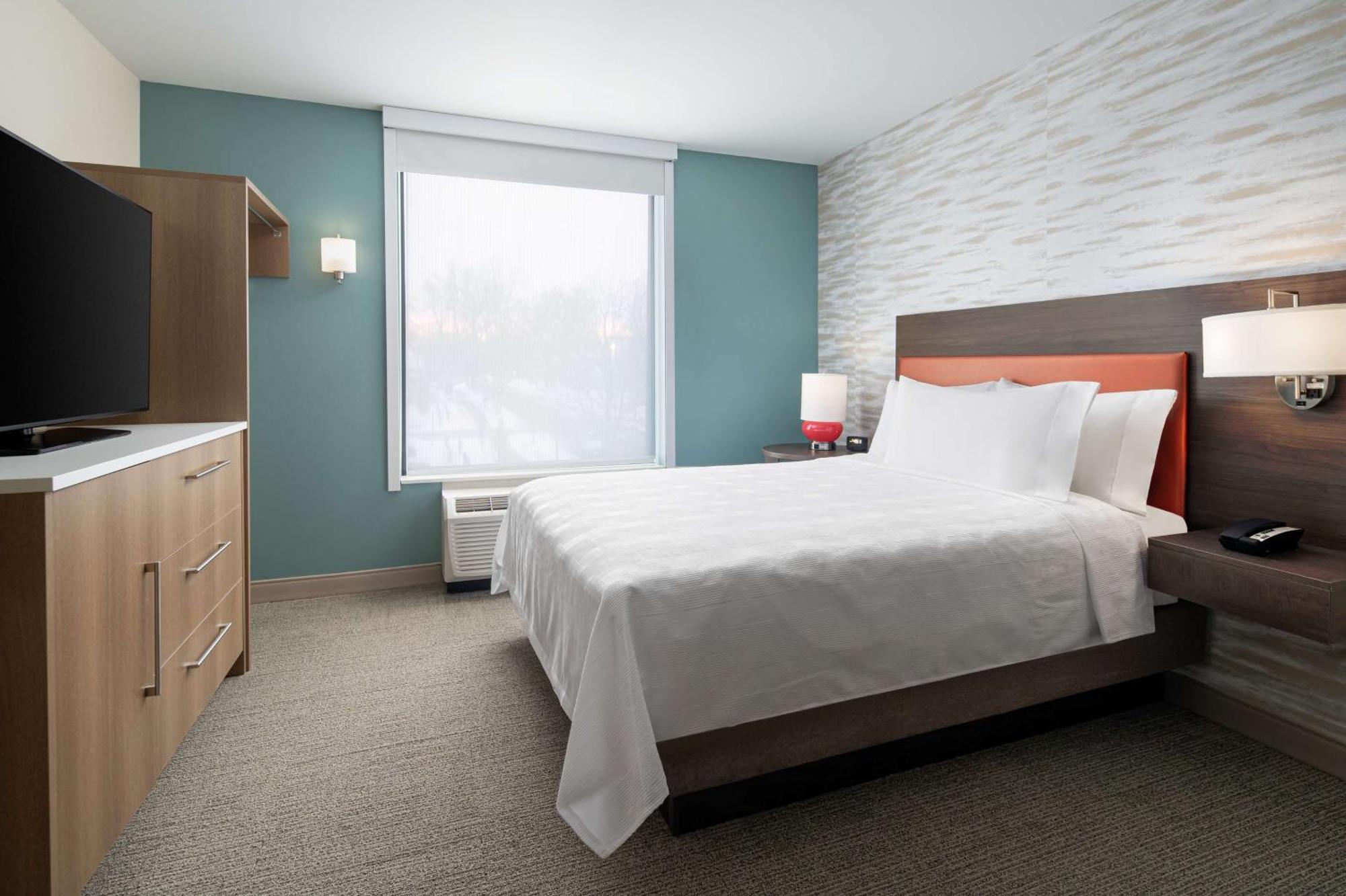 Home2 Suites By Hilton Des Moines At Drake University Ngoại thất bức ảnh