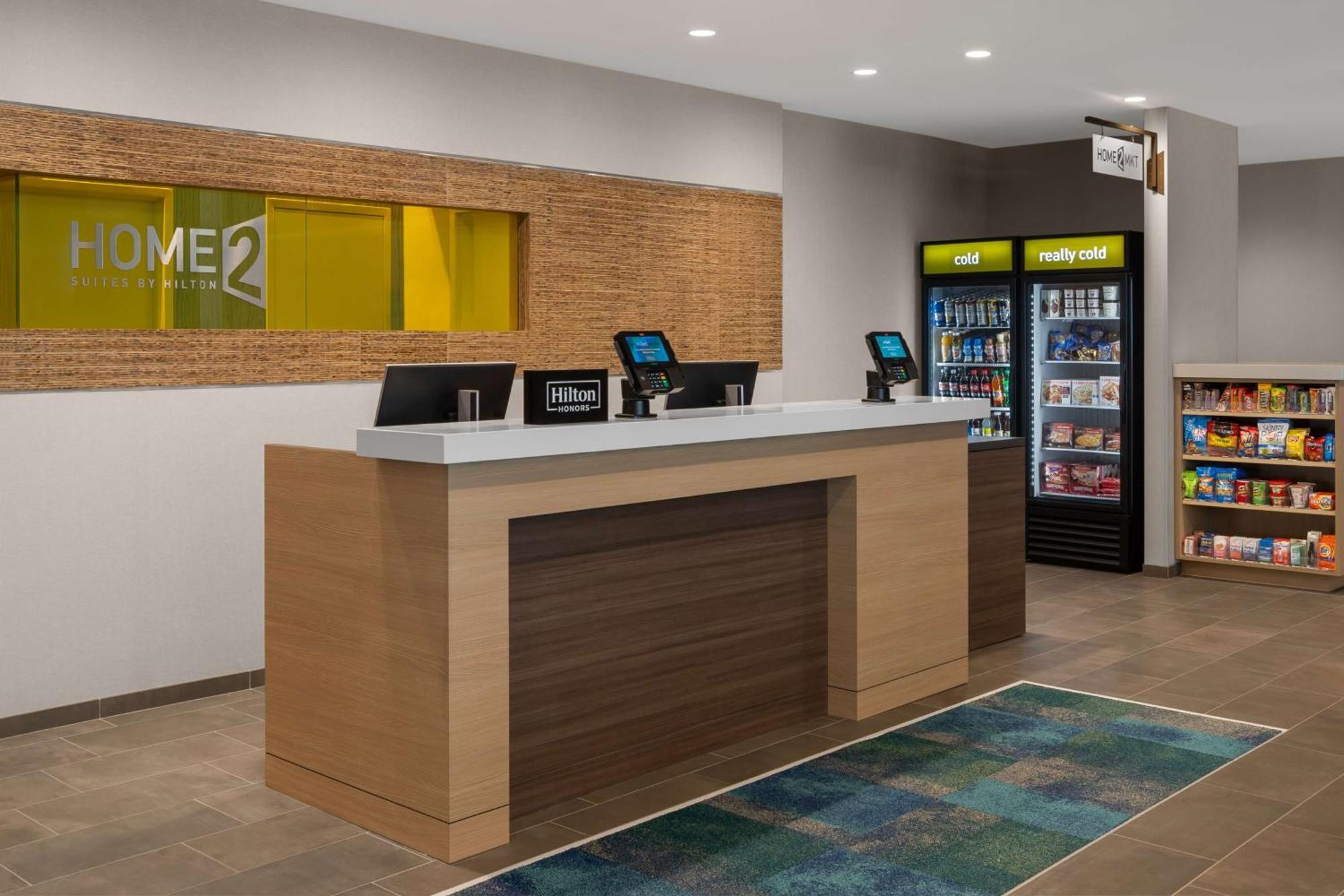Home2 Suites By Hilton Des Moines At Drake University Ngoại thất bức ảnh